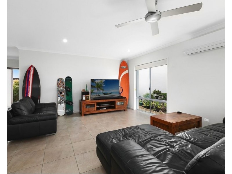 4 Sugar Cane Lane, Sippy Downs QLD 4556