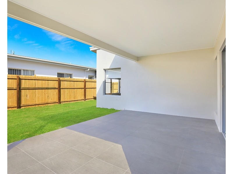 16 Calder Crescent, Mountain Creek QLD 4557