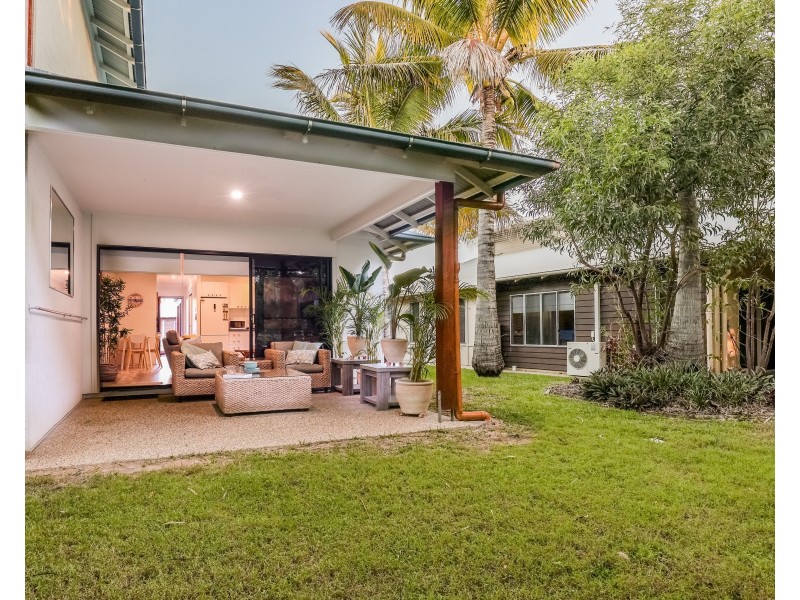8/2 Beaches Village Circuit, Agnes Water QLD 4677