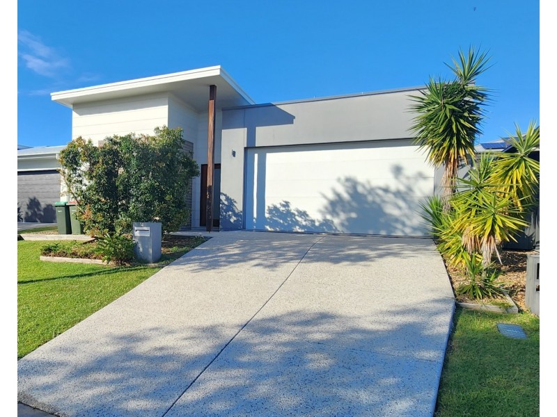 14 Petrel Crescent, Mountain Creek QLD 4557