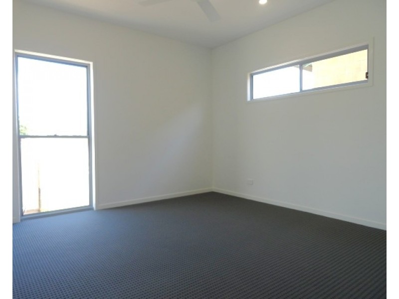 14 Petrel Crescent, Mountain Creek QLD 4557