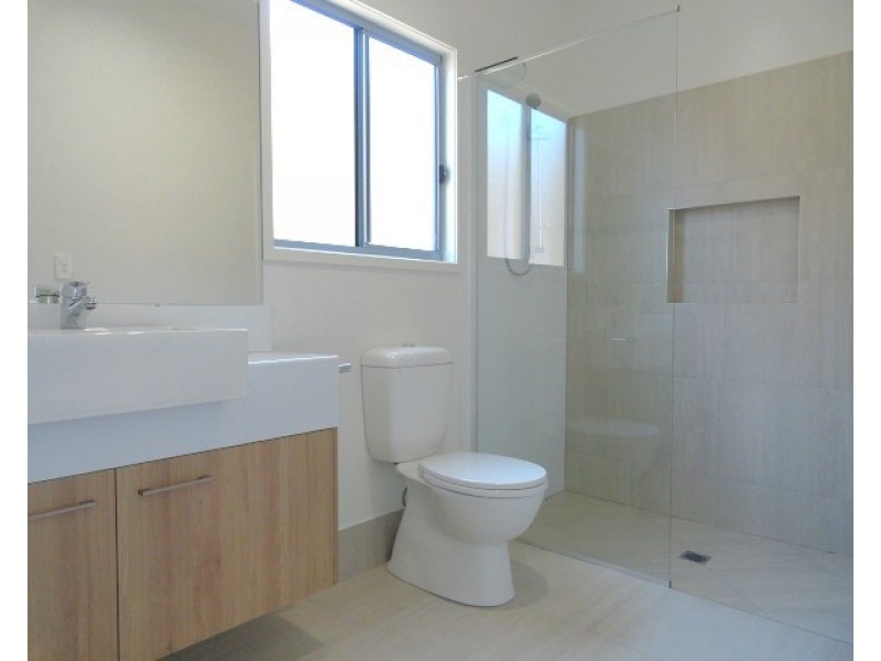 14 Petrel Crescent, Mountain Creek QLD 4557