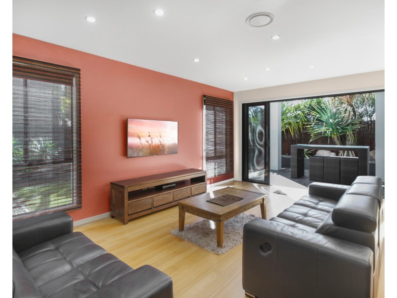 19 Ponytail Circuit, Mountain Creek QLD 4557