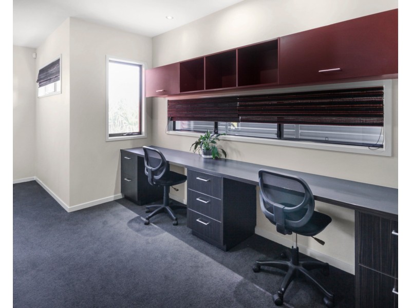 19 Ponytail Circuit, Mountain Creek QLD 4557