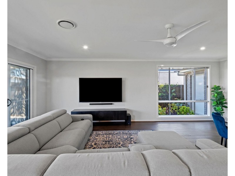 13 Achurch Street, Palmview QLD 4553