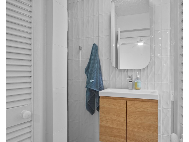 4/11 Alice Street, Alexandra Headland QLD 4572