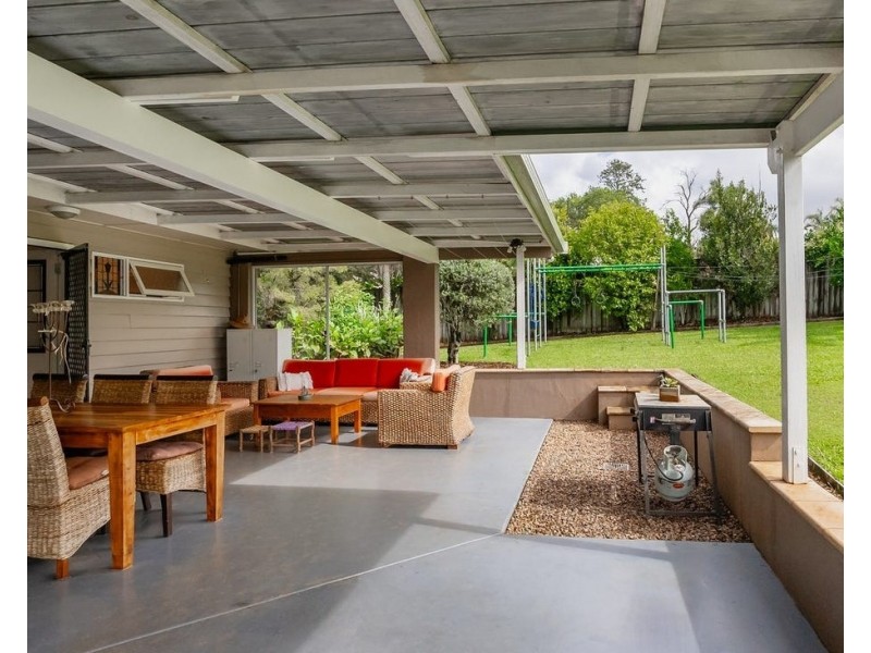 4 Pine Street, Nambour QLD 4560