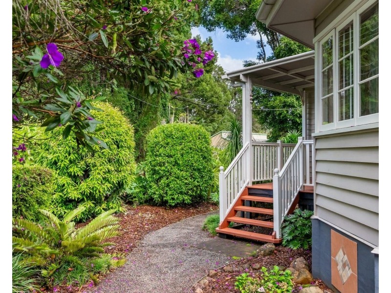 4 Pine Street, Nambour QLD 4560