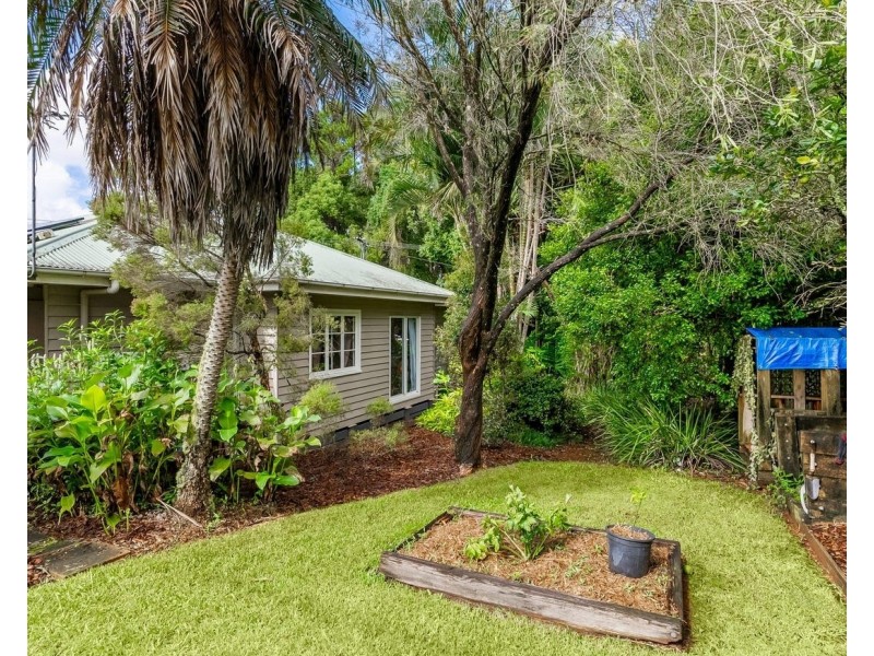 4 Pine Street, Nambour QLD 4560
