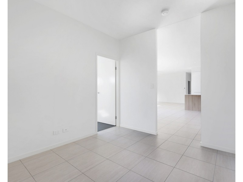 4 Panama Cresent, Mountain Creek QLD 4557