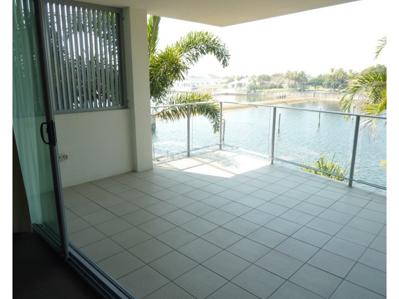 32/51 Grand Parade, Kawana Island QLD 4575