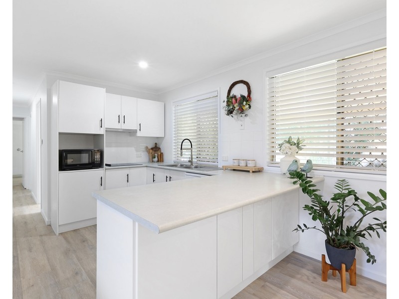 44 Crestwood Avenue, Morayfield QLD 4506