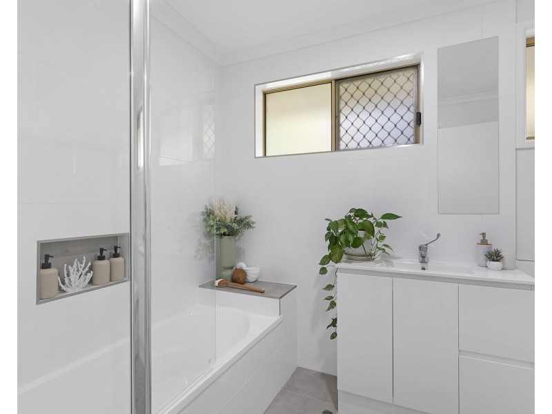 44 Crestwood Avenue, Morayfield QLD 4506