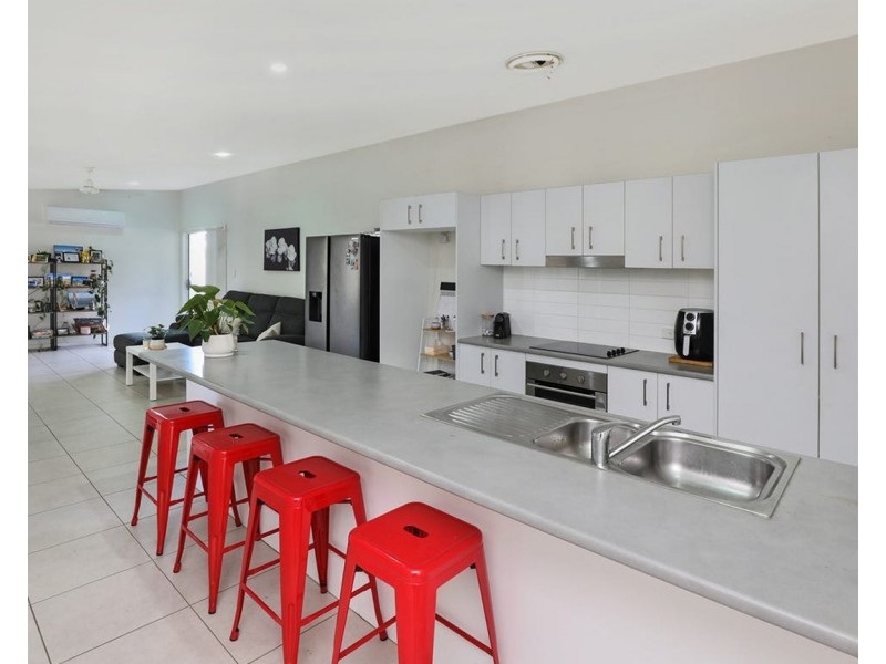 2/30 Ruby Crescent, Meridan Plains QLD 4551