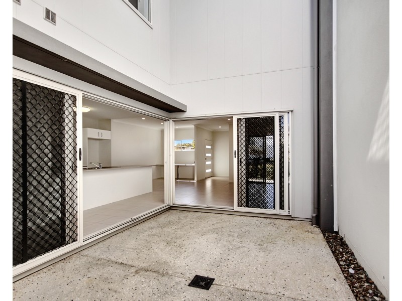 15 Fraser Ave, Maroochydore QLD 4558