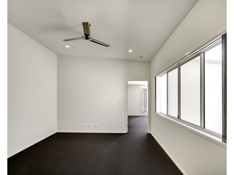 15 Fraser Ave, Maroochydore QLD 4558