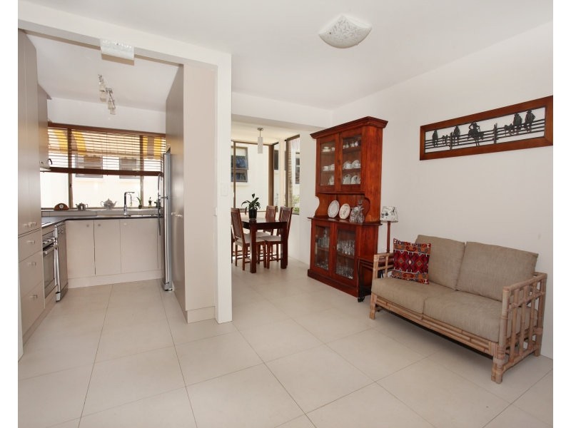 8/278 Alexandra Parade, Alexandra Headland QLD 4572