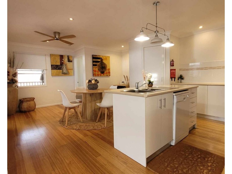33 Palm Court, Agnes Water QLD 4677