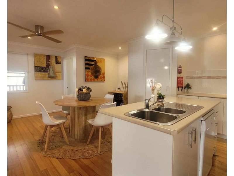 33 Palm Court, Agnes Water QLD 4677