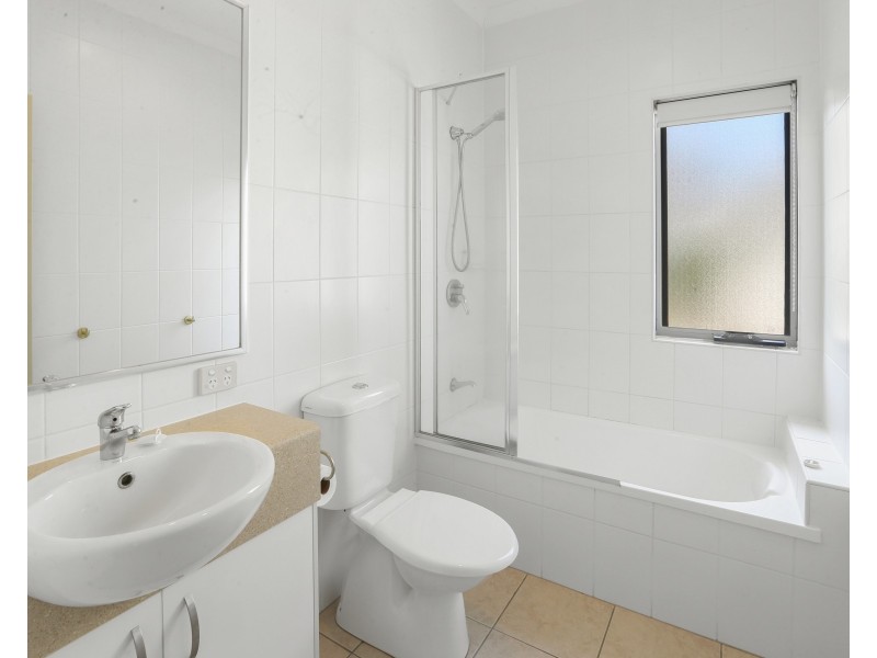 1B/35 Seaside Boulevard, Marcoola QLD 4564
