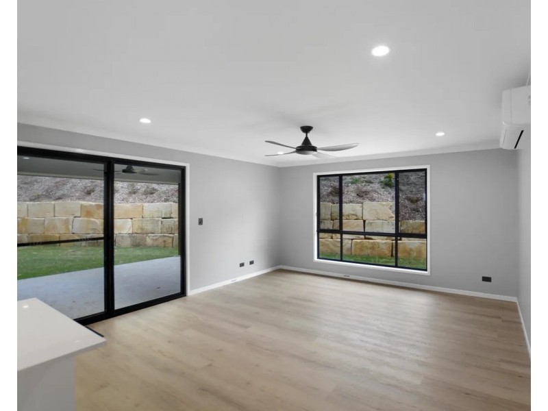 60 Pope Avenue, Burnside QLD 4560