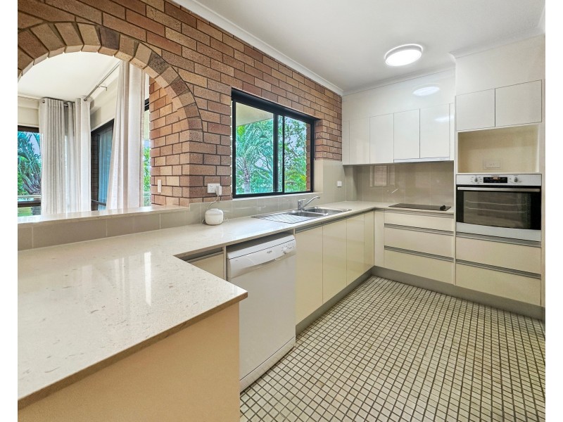 1/7-9 Carinya Street, Mooloolaba QLD 4557