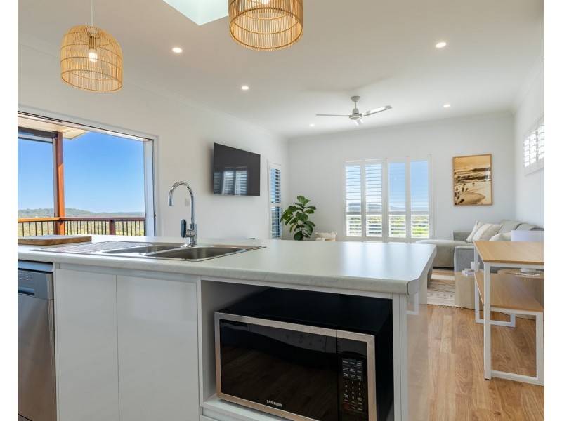 42 Woodrow Drive, Agnes Water QLD 4677