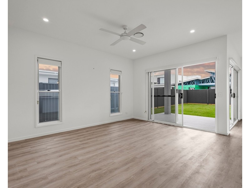 12 Coringa Avenue, Pelican Waters QLD 4551