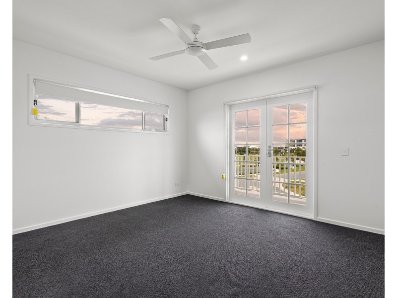 12 Coringa Avenue, Pelican Waters QLD 4551