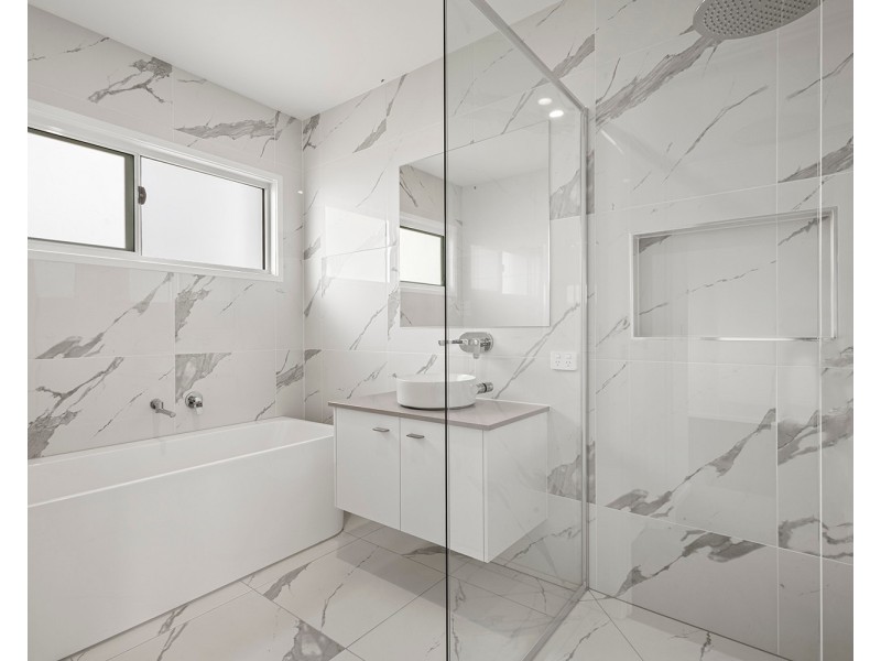 12 Coringa Avenue, Pelican Waters QLD 4551