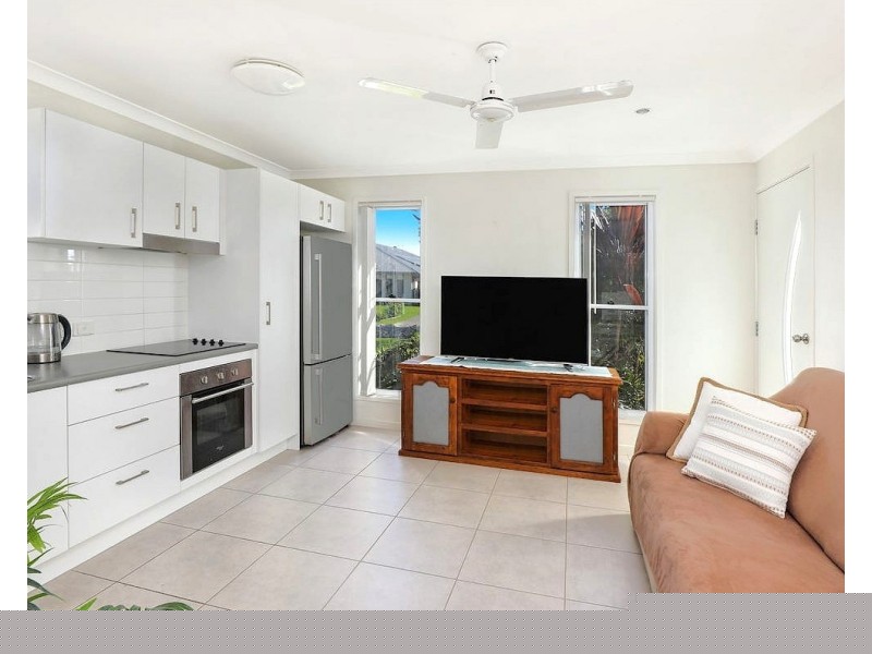 1/30 Ruby Crescent, Meridan Plains QLD 4551