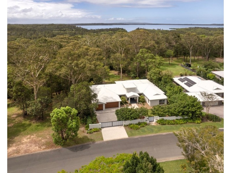 19 Cooroibah Crescent, Tewantin QLD 4565