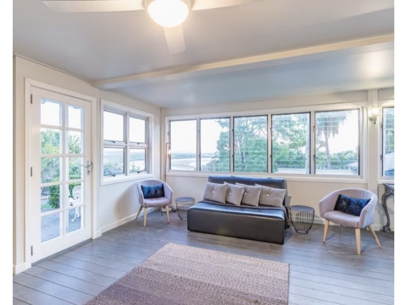 9 Barton Street, Seventeen Seventy QLD 4677