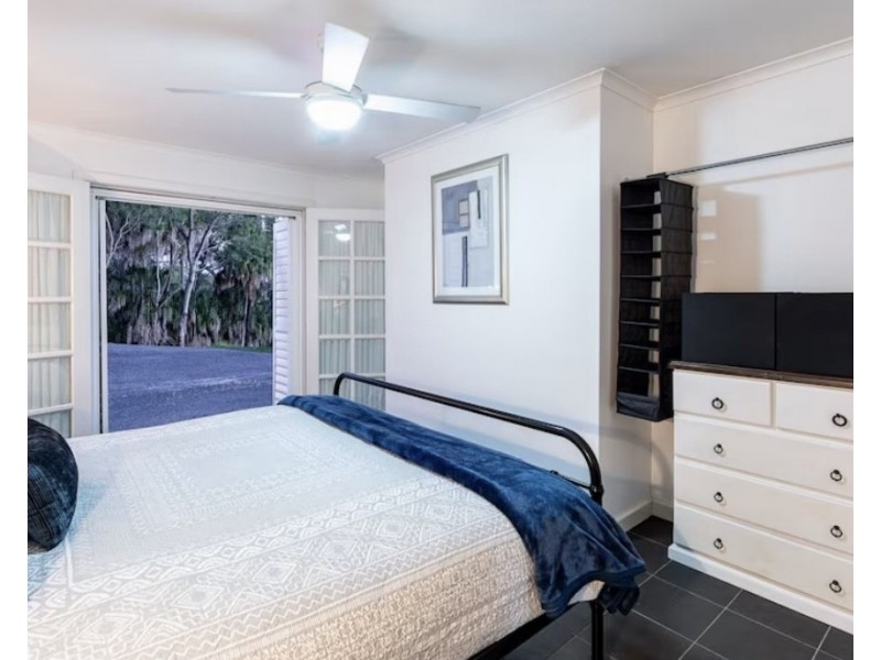 9 Barton Street, Seventeen Seventy QLD 4677