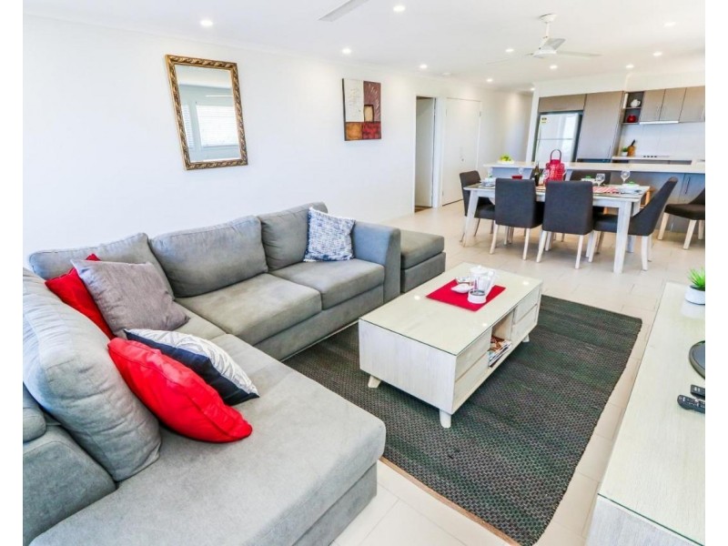 4/2 Dolphin Court, Agnes Water QLD 4677