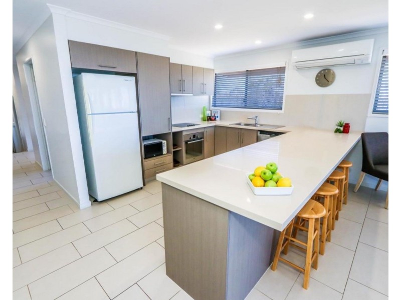 4/2 Dolphin Court, Agnes Water QLD 4677