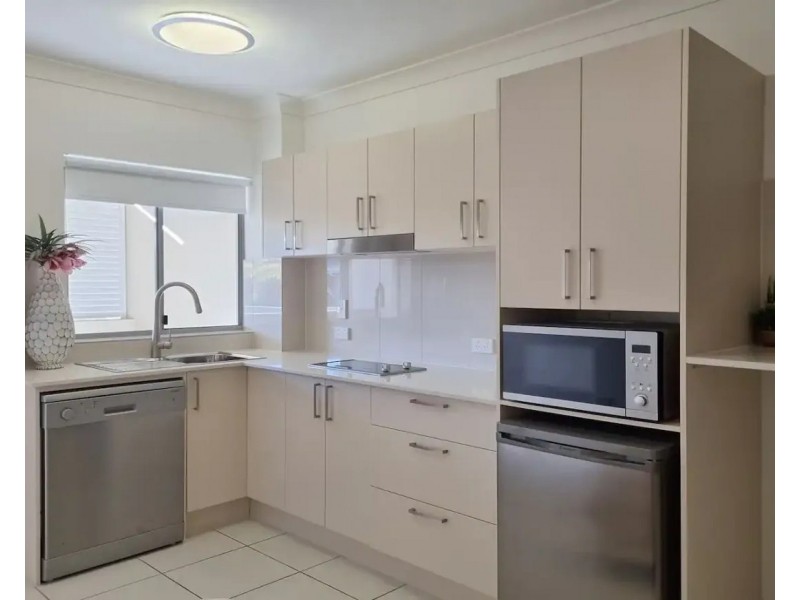 116/1 Beaches Village Circuit, Agnes Water QLD 4677