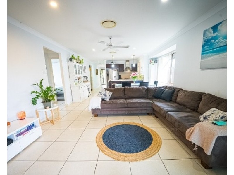 15 Clarence Place, Sippy Downs QLD 4556