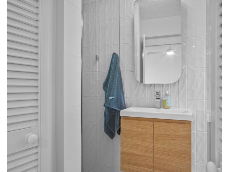 4/11 Alice Street, Alexandra Headland QLD 4572