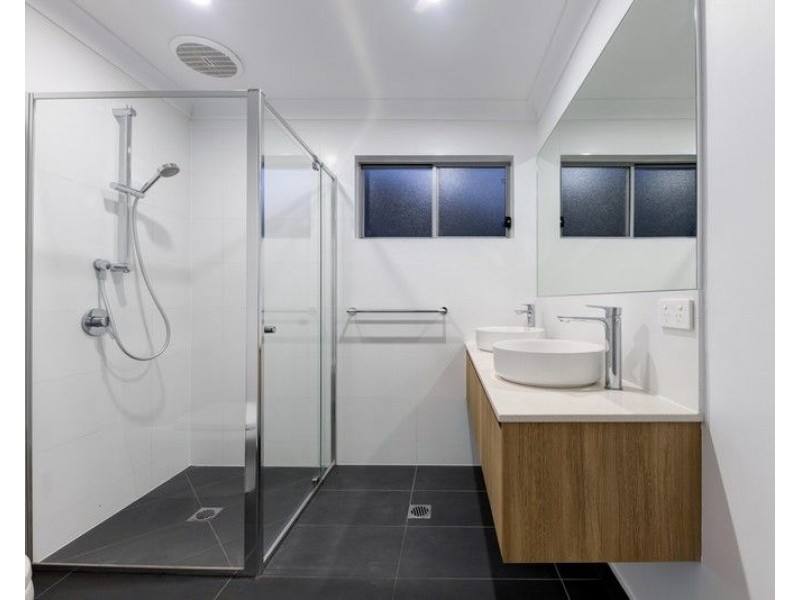 13 The Grove, Alexandra Headland QLD 4572