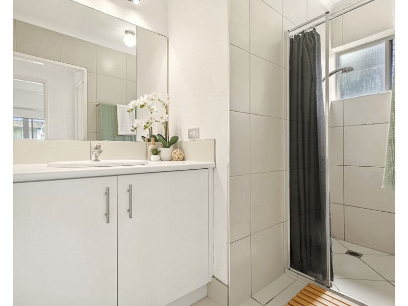 2/59 Neerim Drive, Mooloolaba QLD 4557