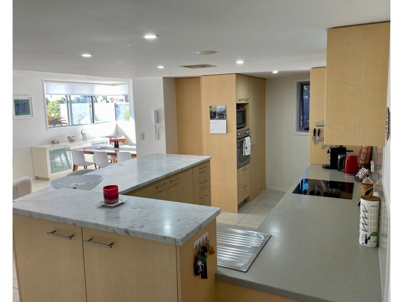 6/51 Grand Parade, Parrearra QLD 4575