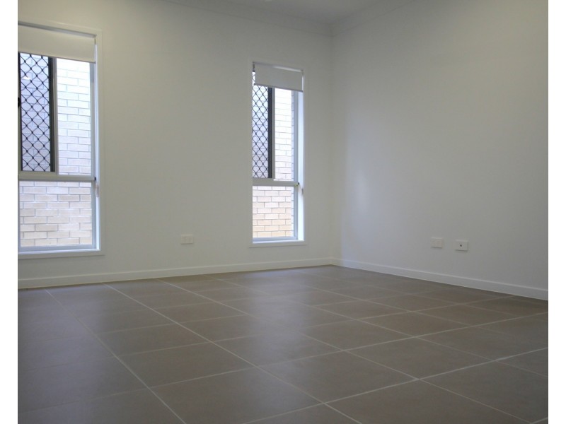 9 Sapphire Way, Palmview QLD 4553