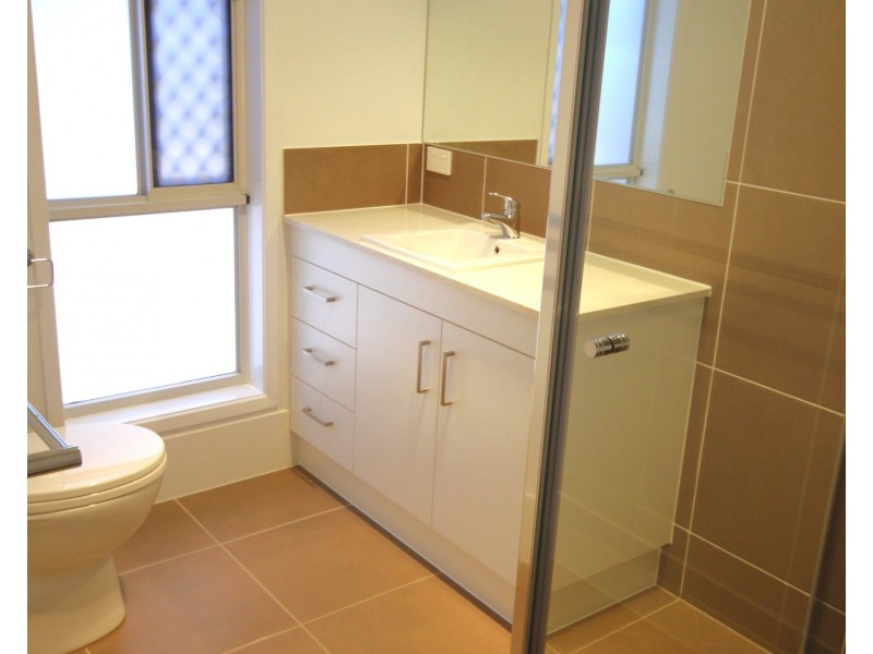 9 Sapphire Way, Palmview QLD 4553