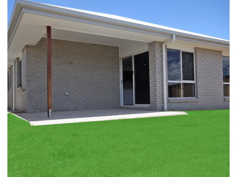 9 Sapphire Way, Palmview QLD 4553