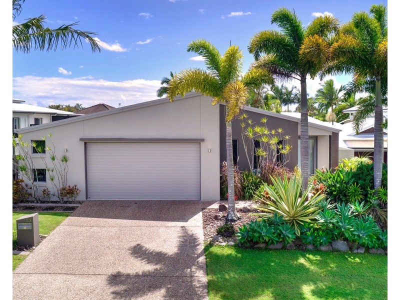 13 Selkirk Way, Peregian Springs QLD 4573