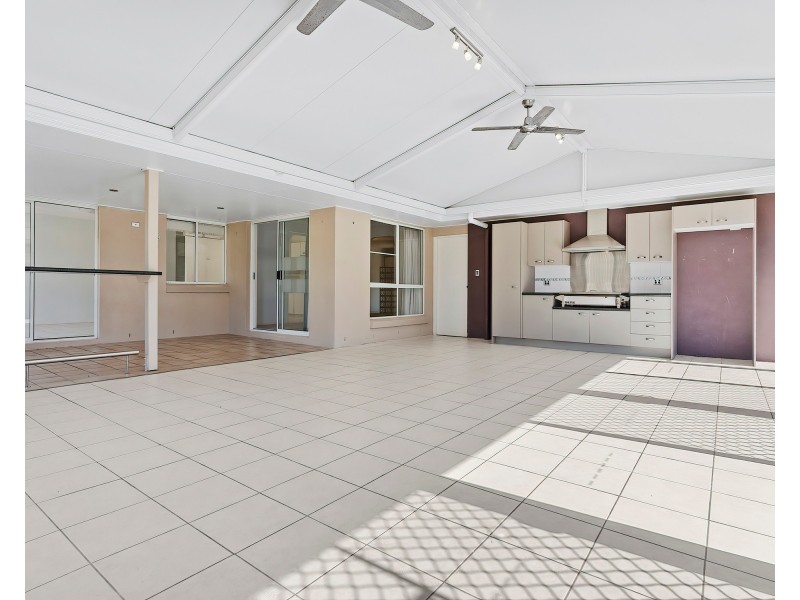 2 Petal Court, Currimundi QLD 4551
