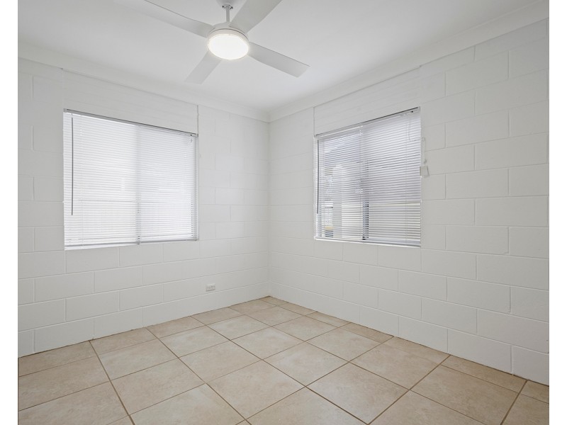 1/12 Petrie Avenue, Marcoola QLD 4564