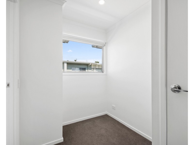 16/2 Allora Drive, Maroochydore QLD 4558