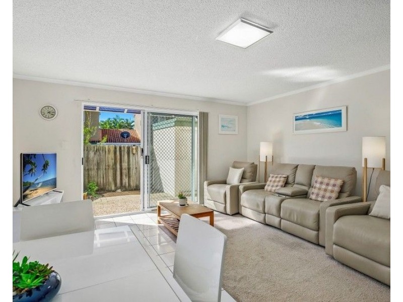 1/49 Petrie Avenue, Marcoola QLD 4564